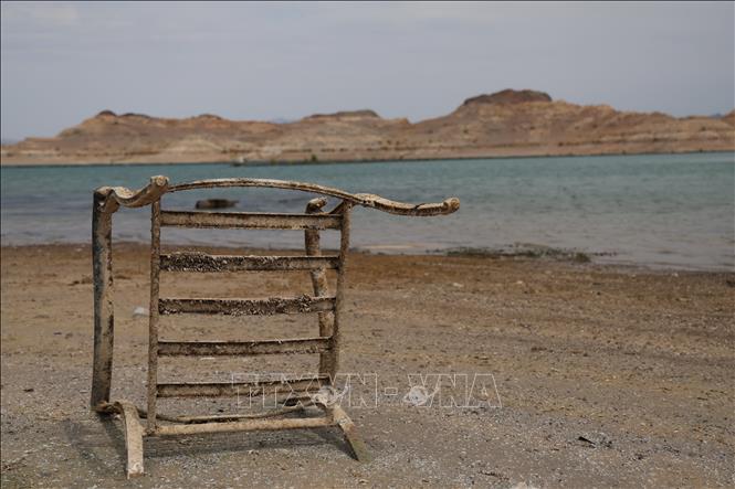 Mực nước hồ Mead xuống thấp, tại Boulder, Nevada, Mỹ, ngày 11/8/2026. Ảnh: THX/TTXVN phát