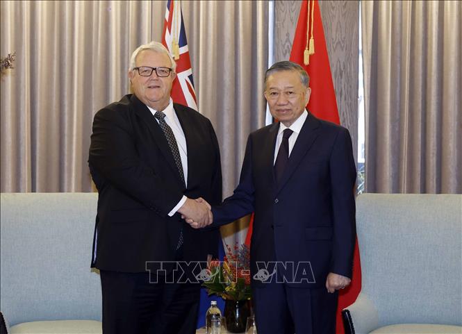 Tổng Bí thư, Chủ tịch nước Tô Lâm hội kiến Chủ tịch Quốc hội New Zealand Gerry Brownlee. Ảnh: Thống Nhất – TTXVN