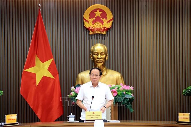 Phó Thủ tướng Lê Tiến Châu chủ trì cuộc họp Ban Chỉ đạo xây dựng trường liên cấp các xã biên giới dưới hình thức trực tiếp kết hợp trực tuyến. Ảnh: Tuấn Anh - TTXVN