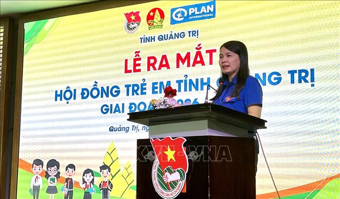 Bà Trần Thị Thu, Bí thư Tỉnh đoàn Quảng Trị, phát biểu tại buổi lễ. Ảnh: Võ Dung - TTXVN