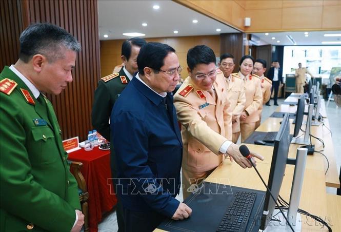  Nhân dịp Tết Nguyên đán Bính Ngọ, chiều 16/2/2026 (29 tháng Chạp), Thủ tướng Phạm Minh Chính đến thăm, chúc Tết và kiểm tra công tác ứng trực đảm bảo trật tự an toàn, an ninh của lực lượng công an. Ảnh: Dương Giang-TTXVN