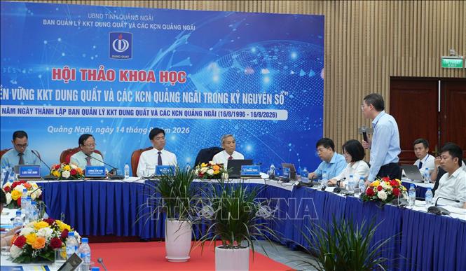 Các đại biểu nêu ý kiến đóng góp tại hội thảo. Ảnh: Cao Nguyên - TTXVN