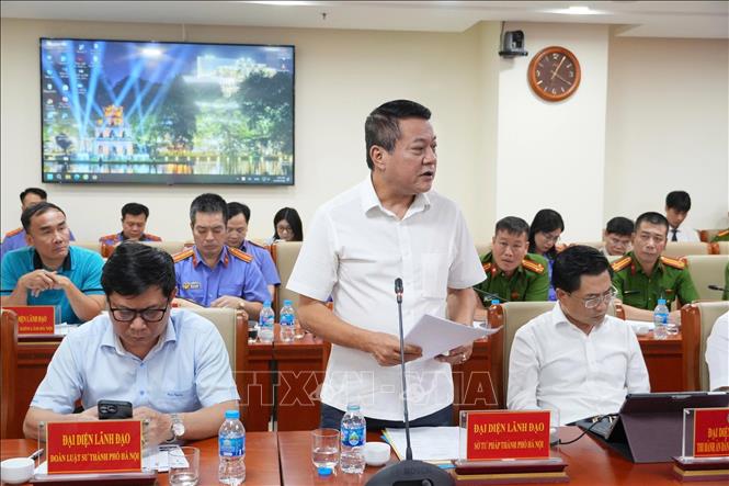 Đại diện lãnh đạo Sở Tư pháp thành phố Hà Nội góp ý kiến vào dự thảo Bộ luật Tố tụng hình sự (sửa đổi). Ảnh: Kim Anh - TTXVN