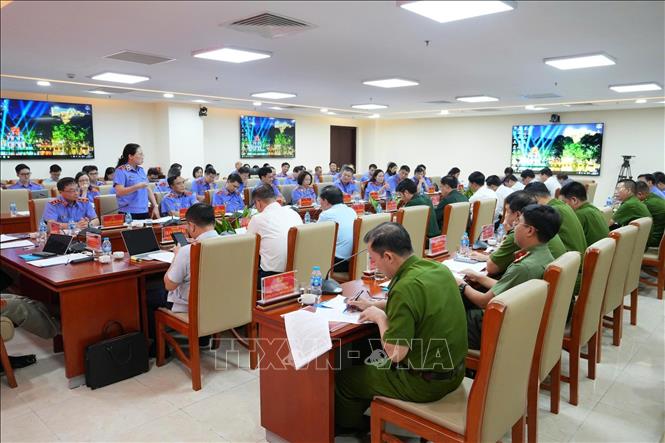 Quang cảnh hội nghị khảo sát ý kiến về dự án Bộ luật Tố tụng hình sự (sửa đổi). Ảnh: Kim Anh - TTXVN