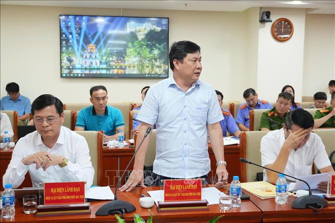 Luật sư Lê Trung Sơn (Phó Chủ nhiệm Đoàn luật sư thành phố Hà Nội) đánh giá dự thảo Bộ luật Tố tụng hình sự (sửa đổi) lần này có nhiều nội dung nhân văn. Ảnh: Kim Anh - TTXVN