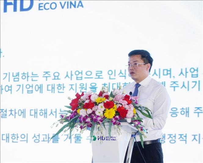 Phó Bí thư Tỉnh ủy, Chủ tịch UBND tỉnh Quảng Ngãi Nguyễn Đức Tâm phát biểu tại lễ khởi công. Ảnh: Lê Phước Ngọc - TTXVN 
