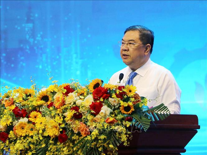 Đồng chí Phạm Gia Túc, Ủy viên Bộ Chính trị, Phó Bí thư Thường trực Chính phủ, Phó Thủ tướng Thường trực Chính phủ phát biểu tại buổi lễ. Ảnh: Đinh Hương - TTXVN