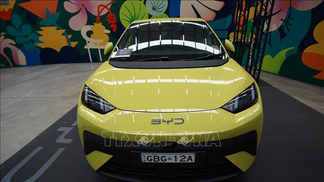 Một chiếc BYD được trưng bày tại một trung tâm thương mại ở Australia. Ảnh: Lê Đạt - PV TTXVN tại Australia