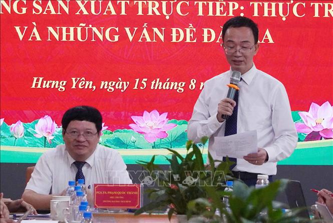 Lãnh đạo Viện Kinh tế chính trị học và Trường Đại học Thái Bình chủ trì hội thảo. Ảnh: Nguyễn Công Hải - TTXVN