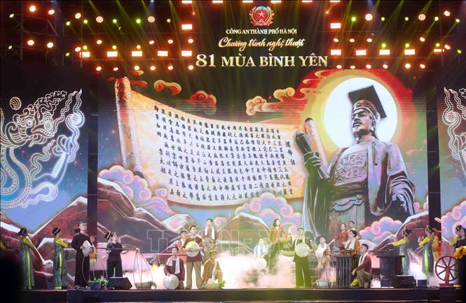 Một tiết mục nghệ thuật tại chương trình. Ảnh: Phạm Kiên - TTXVN