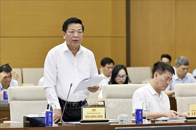 Bộ trưởng Bộ Xây dựng Trần Hồng Minh phát biểu. Ảnh: Doãn Tấn - TTXVN