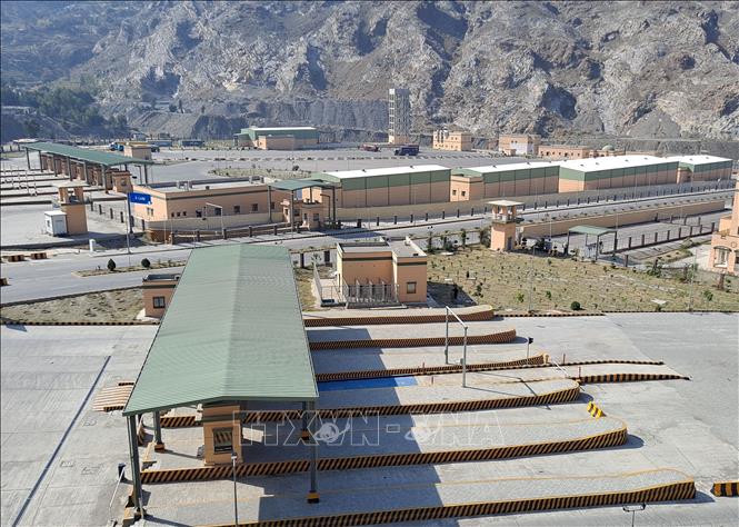 Cửa khẩu Torkham ở biên giới Pakistan và Afghanistan. Ảnh: THX/TTXVN phát