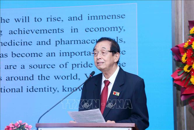 Ông Huỳnh Thành Lập, Chủ tịch Hội hữu nghị Việt Nam - Ấn Độ Thành phố Hồ Chí Minh, phát biểu tại buổi gặp mặt. Ảnh: Xuân Khu -TTXVN