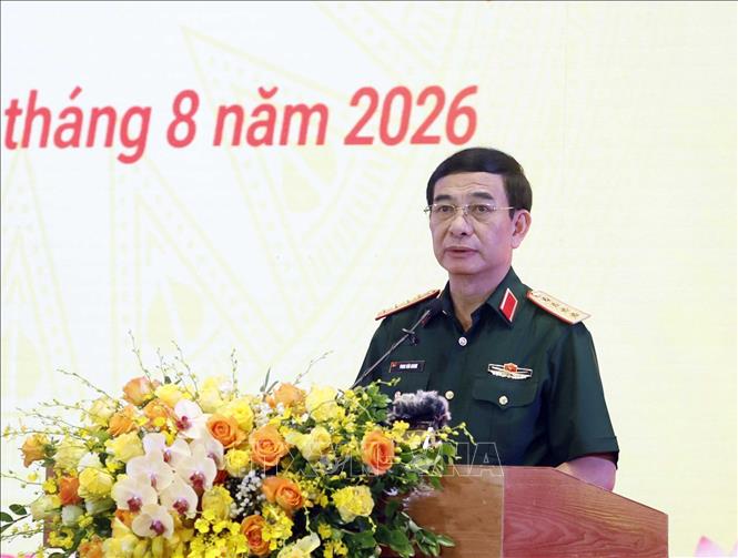Đại tướng Phan Văn Giang, Uỷ viên Bộ Chính trị, Phó Bí thư Quân uỷ Trung ương, Phó Thủ tướng, Bộ trưởng Bộ Quốc phòng phát biểu. Ảnh: Thống Nhất - TTXVN