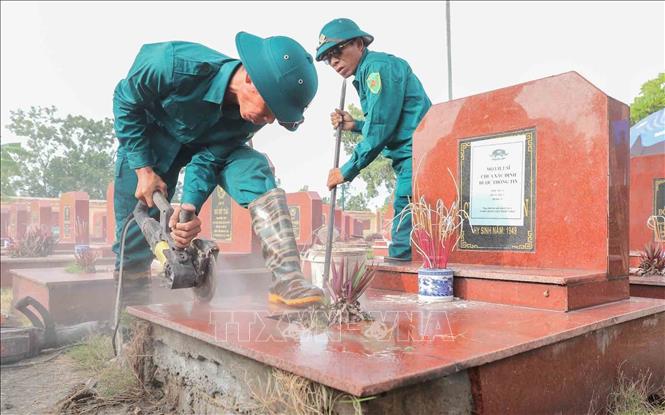Nghĩa trang liệt sĩ Liên Hiệp (xã Hát Môn), nơi yên nghỉ của 120 liệt sĩ, trong đó có 5 phần mộ chưa xác định được thông tin. Ảnh: Phan Phương - TTXVN