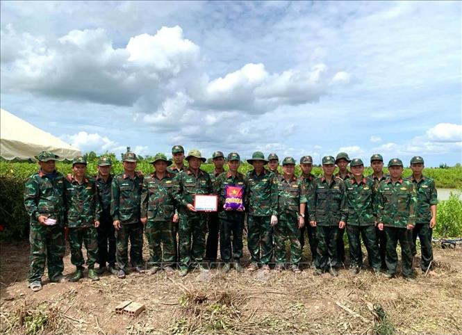 Hài cốt liệt sĩ được đưa về nơi bảo quản an toàn để chuẩn bị cho các nghi thức tôn vinh và lễ an táng trang trọng tại nghĩa trang địa phương. Ảnh: TTXVN phát