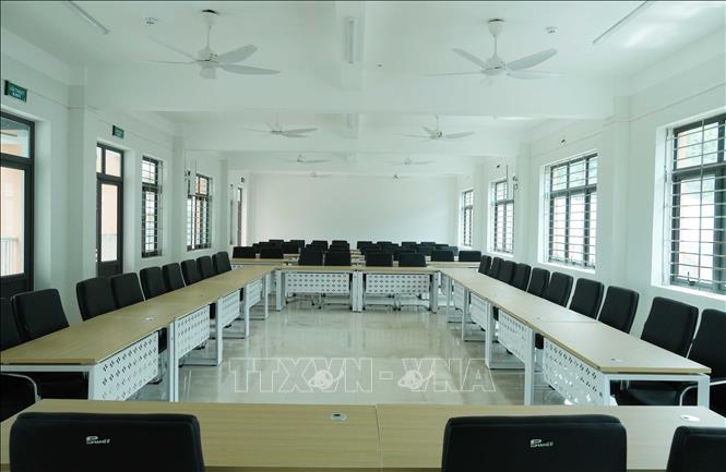 Phòng họp lớn và hiện đại tại Trường Phổ thông nội trú liên cấp Tiểu học và Trung học cơ sở Phong Thổ. Nguyễn Oanh-TTXVN