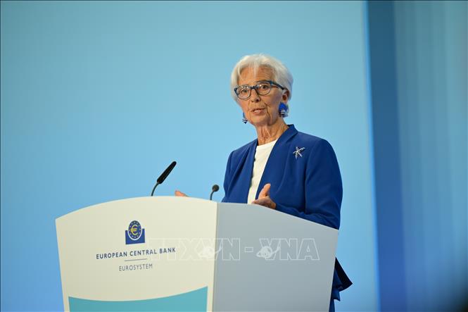 Chủ tịch ECB Christine Lagarde phát biểu tại cuộc họp báo ở Frankfurt, Đức. Ảnh: THX/TTXVN phát