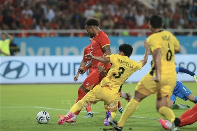 Xuân Son ghi bàn mở tỷ số ở phút 63 của trận đấu. Ảnh: Minh Quyết - TTXVN