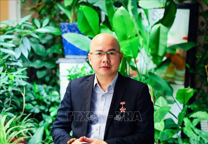 Ông Danny Võ (Dany Võ Thành Đăng), Phó Chủ tịch Hội Liên lạc người Việt Nam ở nước ngoài Thành phố  Hồ Chí Minh, Phó Chủ tịch Hiệp hội Doanh nhân Việt Nam ở nước ngoài (BAOOV) đề xuất giải pháp đưa Nghị quyết 23 đi vào cuộc sống. Ảnh: Xuân Khu-TTXVN