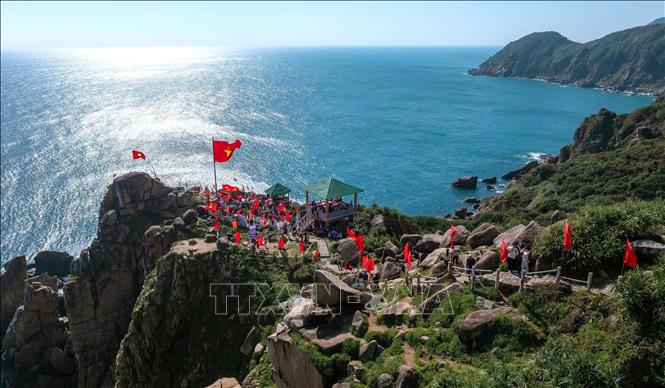 Interactions between land and sea have created distinctive landscapes. VNA Photo: Tường Quân 