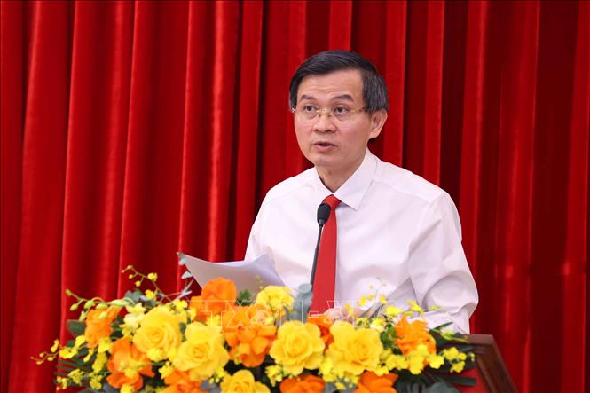 PGS.TS Đoàn Minh Huấn, Ủy viên Bộ Chính trị, Giám đốc Học viện Chính trị quốc gia Hồ Chí Minh phát biểu. Ảnh: Văn Điệp – TTXVN