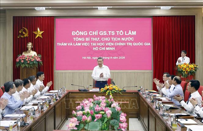 Tổng Bí thư, Chủ tịch nước Tô Lâm thăm làm việc với lãnh đạo chủ chốt Học viện Chính trị Quốc gia Hồ Chí Minh. Ảnh: Thống Nhất – TTXVN