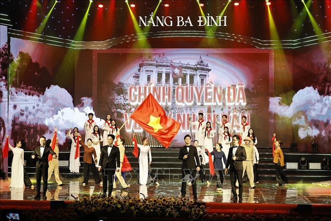 Chương trình nghệ thuật chính luận 