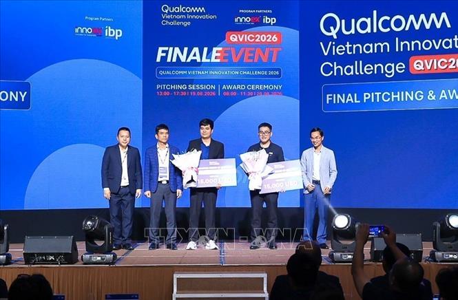 Quang cảnh trao giải thưởng. Ảnh: Anh Tuấn - TTXVN