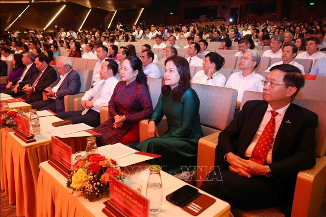 Các đại biểu tham dự buổi lễ. Ảnh: Phạm Kiên - TTXVN