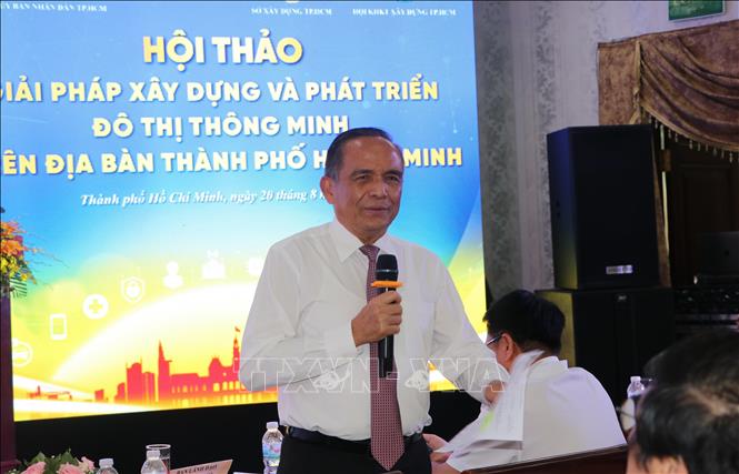 Ông Lê Hoàng Châu, Chủ tịch Hiệp hội Bất động sản TP. Hồ Chí Minh phát biểu tại hội thảo. Ảnh: Thanh Vũ - TTXVN