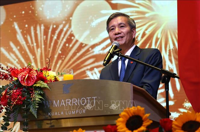 Đại sứ Đinh Ngọc Linh phát biểu tại buổi Lễ. Ảnh: Viên Luyến – Phóng viên TTXVN tại Malaysia