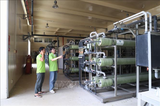 Nhà máy xử lý nước rỉ rác bằng công nghệ màng lọc Nano. Ảnh: Hồng Đạt - TTXVN