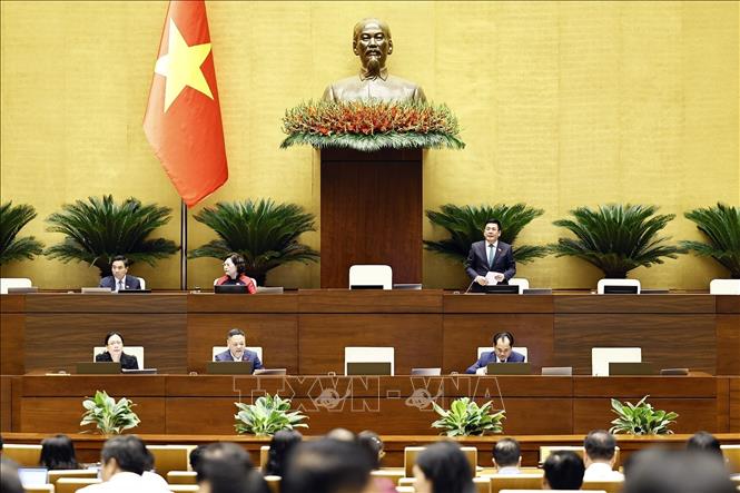 Phó Chủ tịch Quốc hội Nguyễn Hồng Diên điều hành phiên họp. Ảnh: Doãn Tấn - TTXVN