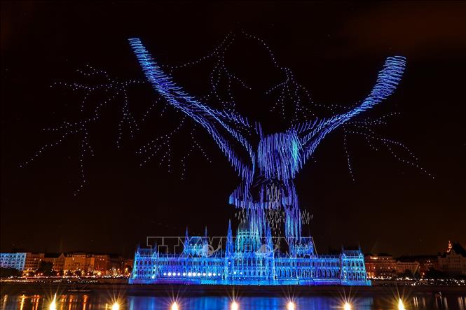 Màn trình diễn mừng Quốc khánh tại Budapest, Hungary, ngày 20/8/2026. Ảnh: THX/TTXVN phát