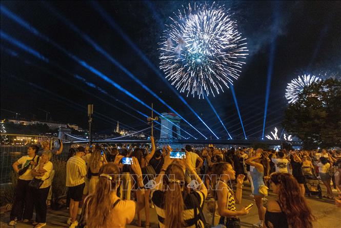 Màn trình diễn mừng Quốc khánh Hungary tại Budapest ngày 20/8/2026. Ảnh: THX/TTXVN phát