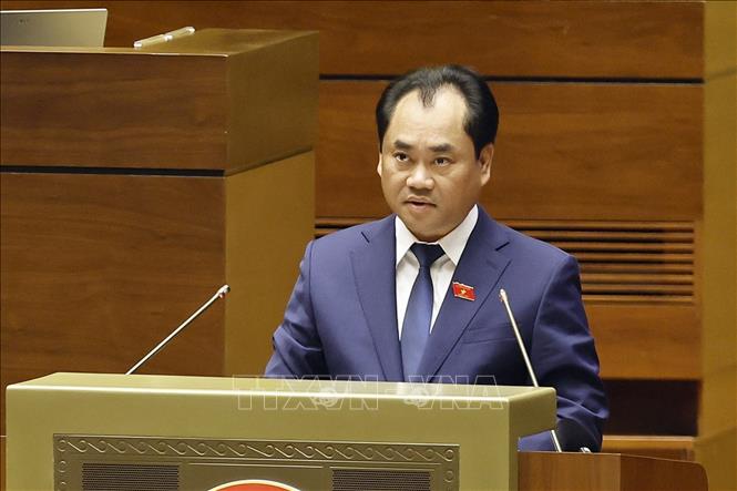 Bộ trưởng Bộ Nông nghiệp và Môi trường Trịnh Việt Hùng phát biểu giải trình, làm rõ một số vấn đề đại biểu Quốc hội nêu. Ảnh: Doãn Tấn – TTXVN