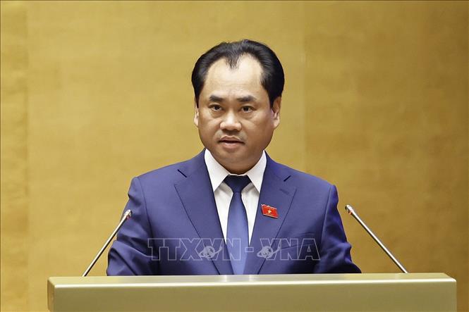 Bộ trưởng Bộ Nông nghiệp và Môi trường Trịnh Việt Hùng phát biểu giải trình, làm rõ một số vấn đề đại biểu Quốc hội nêu. Ảnh: Doãn Tấn – TTXVN