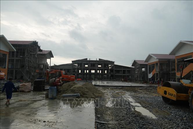 Trường phổ thông nội trú liên cấp Tiểu học và Trung học cơ sở Hạnh Lâm, xã Hạnh Lâm dự kiến đưa 38 lớp học vào sử dụng trong năm học mới. Ảnh: Bích Huệ - TTXVN