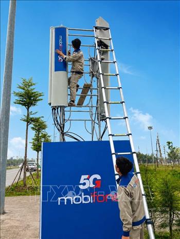 Các nhà mạng tăng tốc phủ sóng 5G trên địa bàn thành phố Hải Phòng. Ảnh: Hoàng Ngọc – TTXVN 