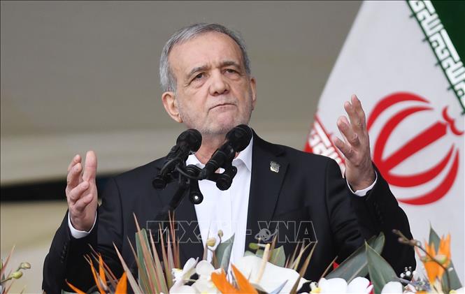 Tổng thống Iran Masoud Pezeshkian phát biểu tại Tehran. Ảnh: THX/TTXVN phát