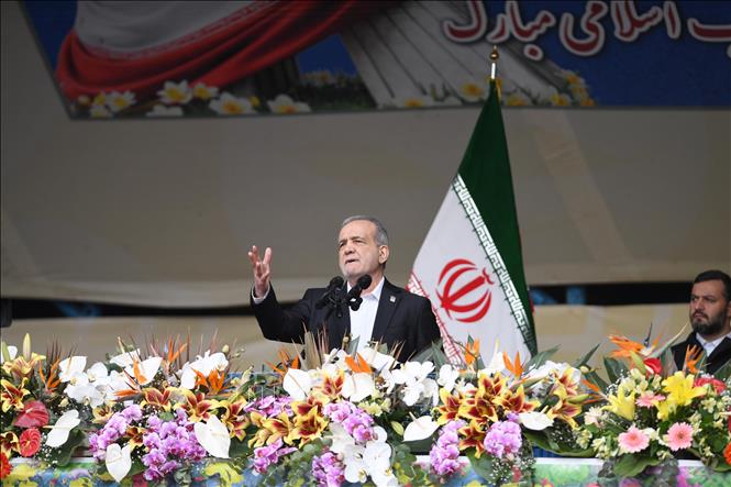 Tổng thống Iran Masoud Pezeshkian phát biểu tại Tehran. Ảnh: THX/TTXVN phát