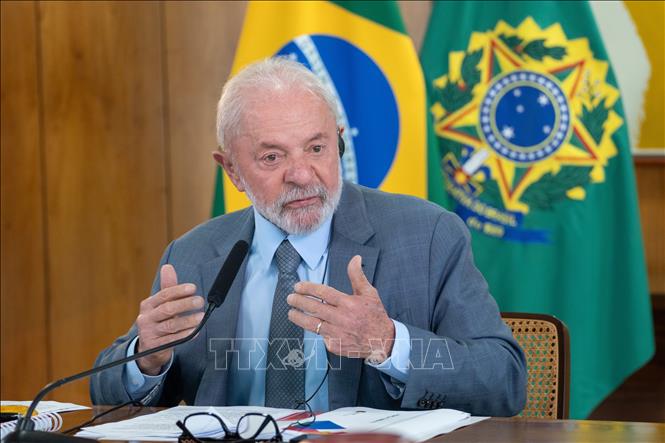Tổng thống Brazil Luiz Inacio Lula da Silva phát biểu với báo giới tại Brasilia. Ảnh: THX/TTXVN phát