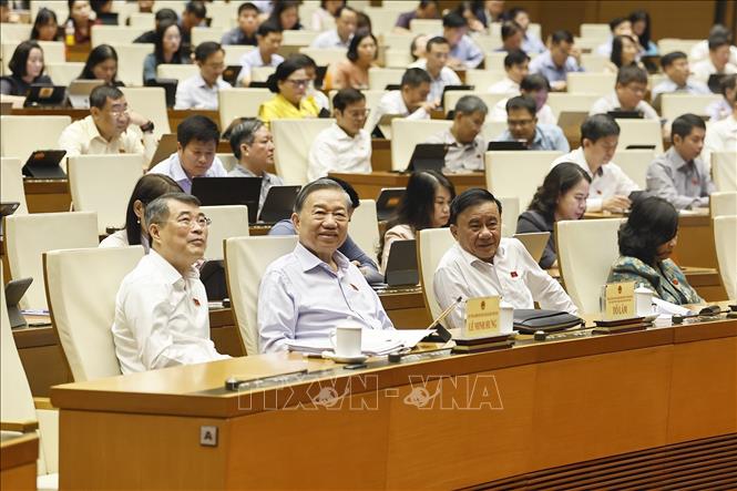 Tổng Bí thư, Chủ tịch nước Tô Lâm và các đồng chí lãnh đạo Đảng, Nhà nước, đại biểu Quốc hội dự phiên họp. Ảnh: Doãn Tấn - TTXVN