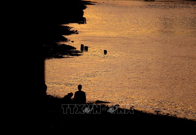 Sông Thames ở thủ đô London, Anh. Ảnh: THX/TTXVN phát