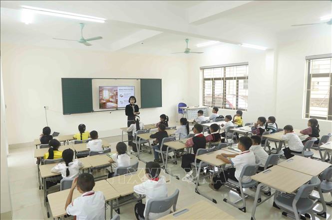 Vận hành thử tại Trường phổ thông nội trú Tiểu học và Trung học cơ sở Yên Sơn. Ảnh: Quang Quyết - TTXVN