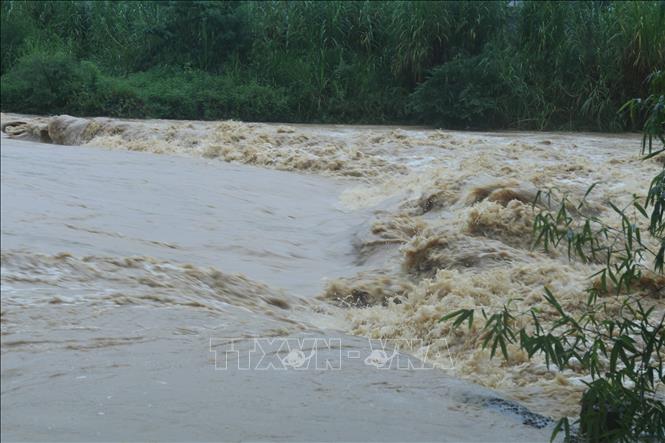 Nước sông suối dâng cao tại nhiều khu vực trong tỉnh Lạng Sơn. Ảnh: Quang Duy – TTXVN