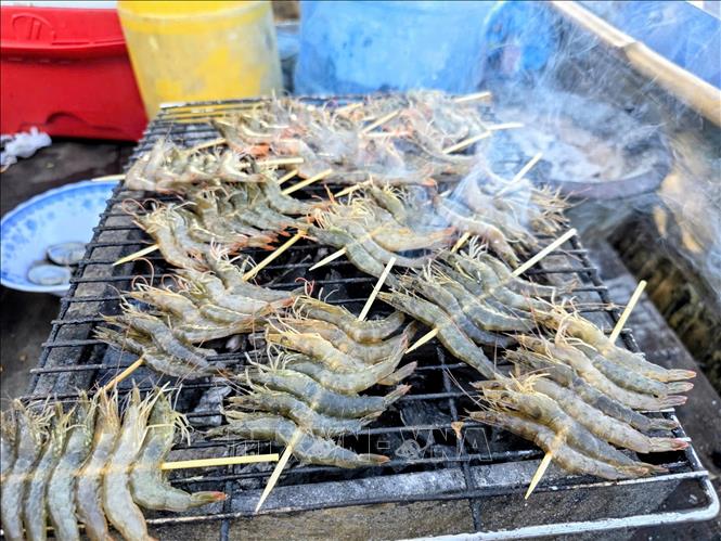 Xã Đan Điền được thiên nhiên ban tặng nguồn thủy sản phong phú. Ảnh: Mai Trang - TTXVN