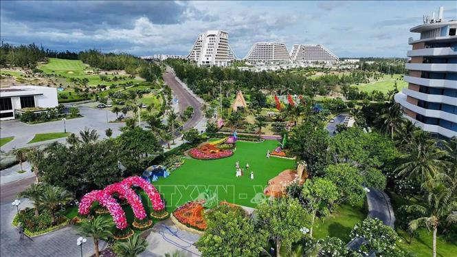 Một góc tiểu cảnh tại khu trưng bày lễ hội ngàn hoa. Ảnh: Sỹ Thắng - TTXVN