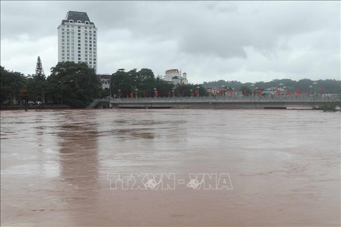 Nước sông Kỳ Cùng đạt trên mức báo động III, thời điểm sáng 23/8/2026. Ảnh: Quang Duy – TTXVN
